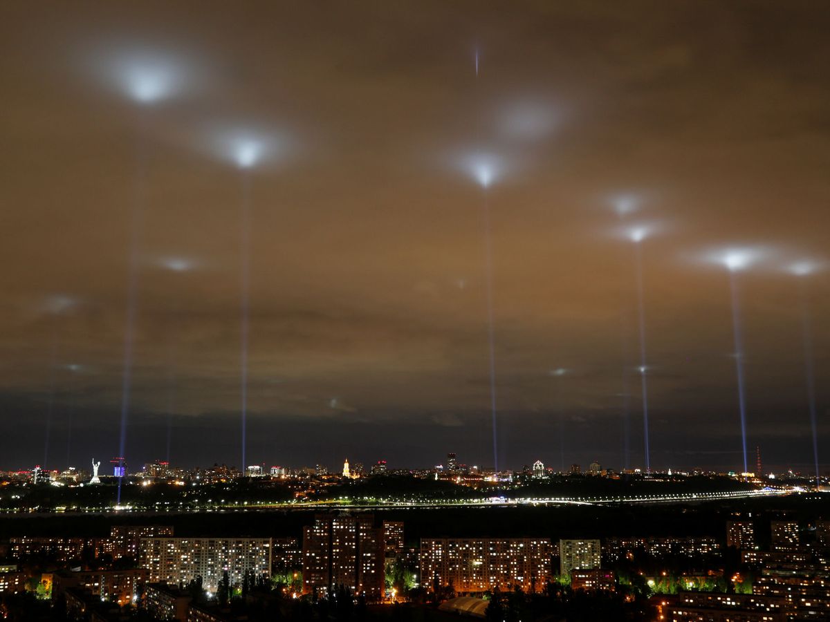 Foto: Un espectáculo de luces en Kiev de 2020, nada que ver con lo que ahora han anunciado los astrónomos ucranianos. (Reuters)
