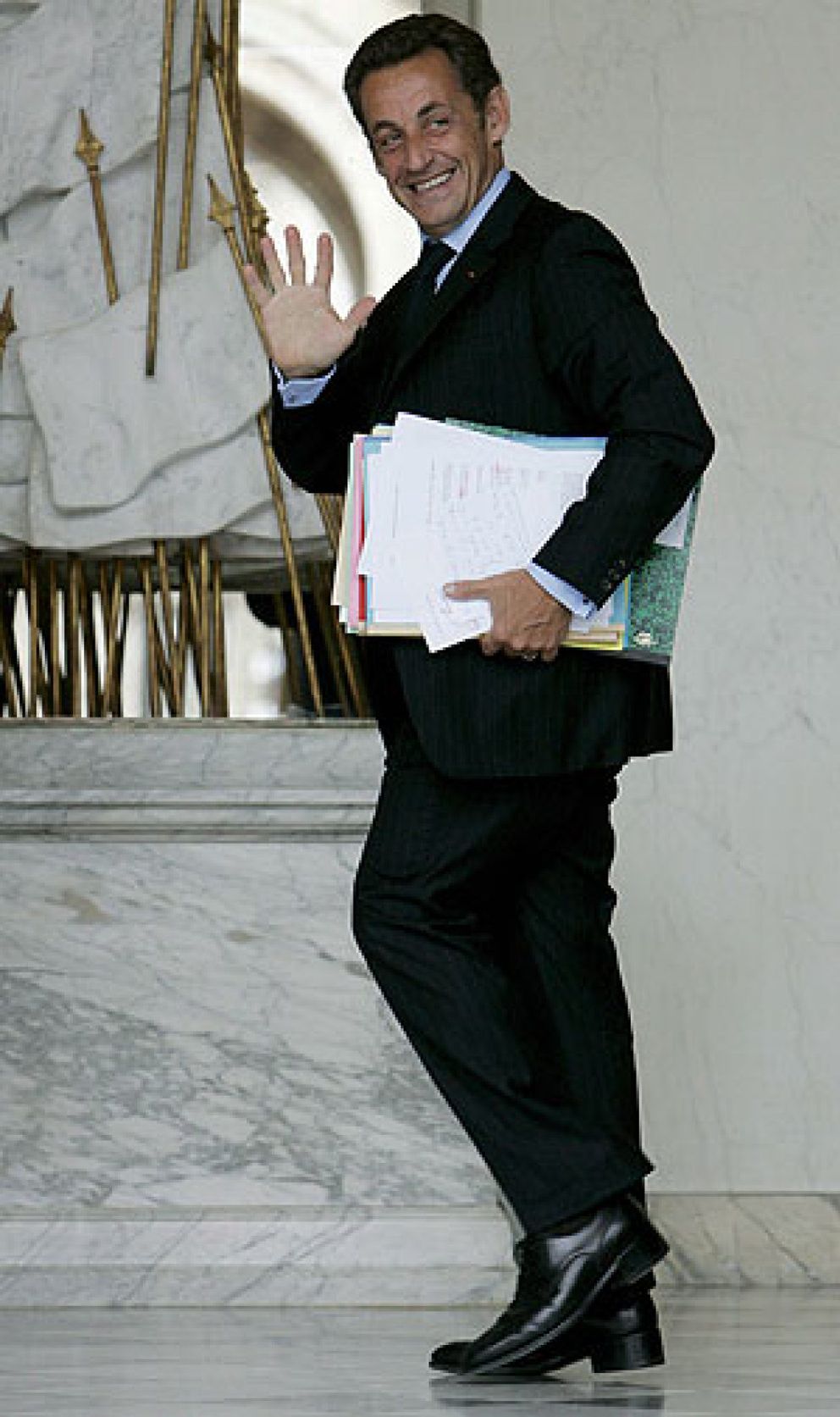 Foto: El secreto de Sarkozy para parecer más alto