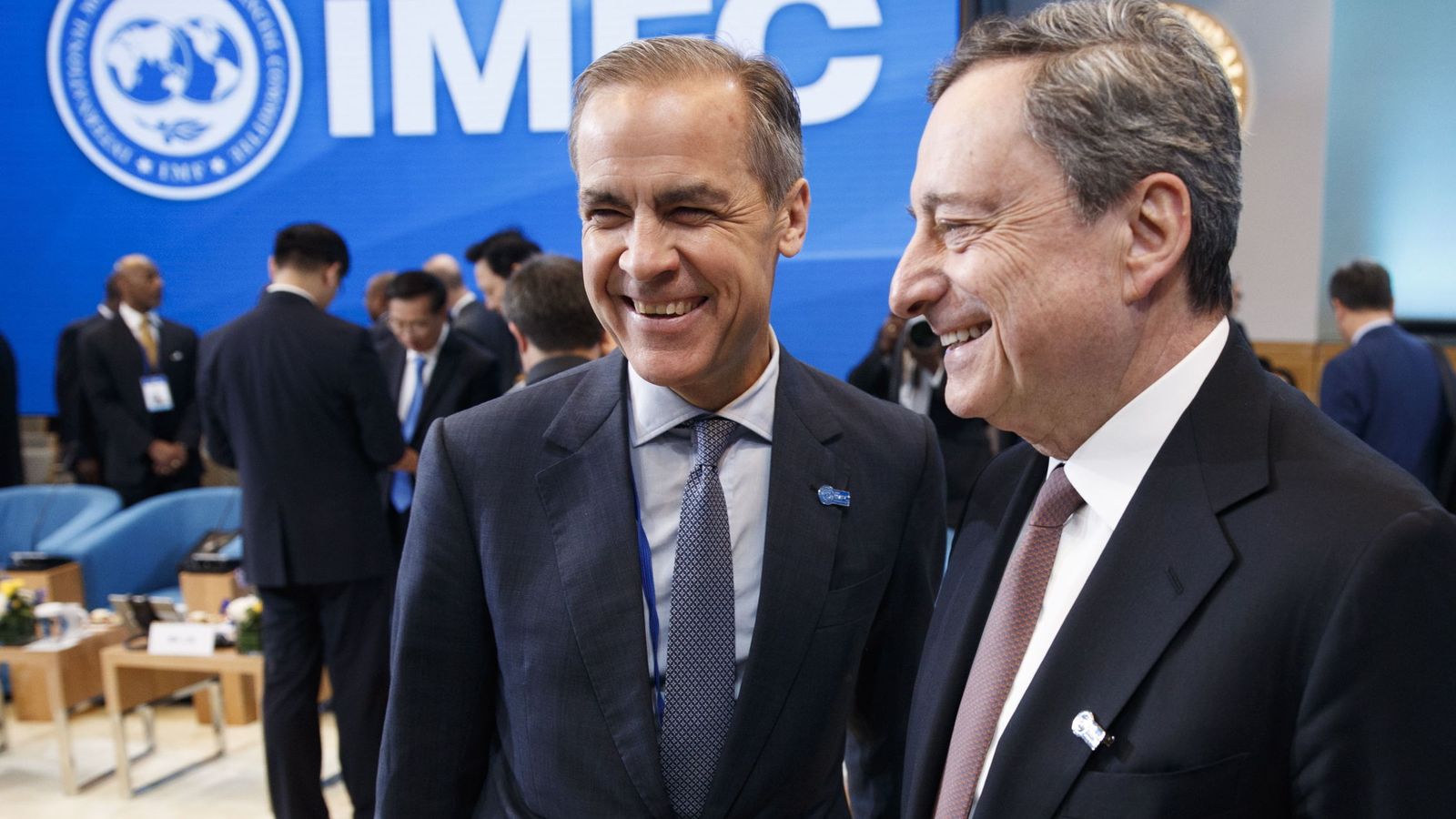 Foto: El presidente del BCE, Mario Draghi, jutno a Mark Carney, gobernador del Banco de Inglaterra. (Reuters)