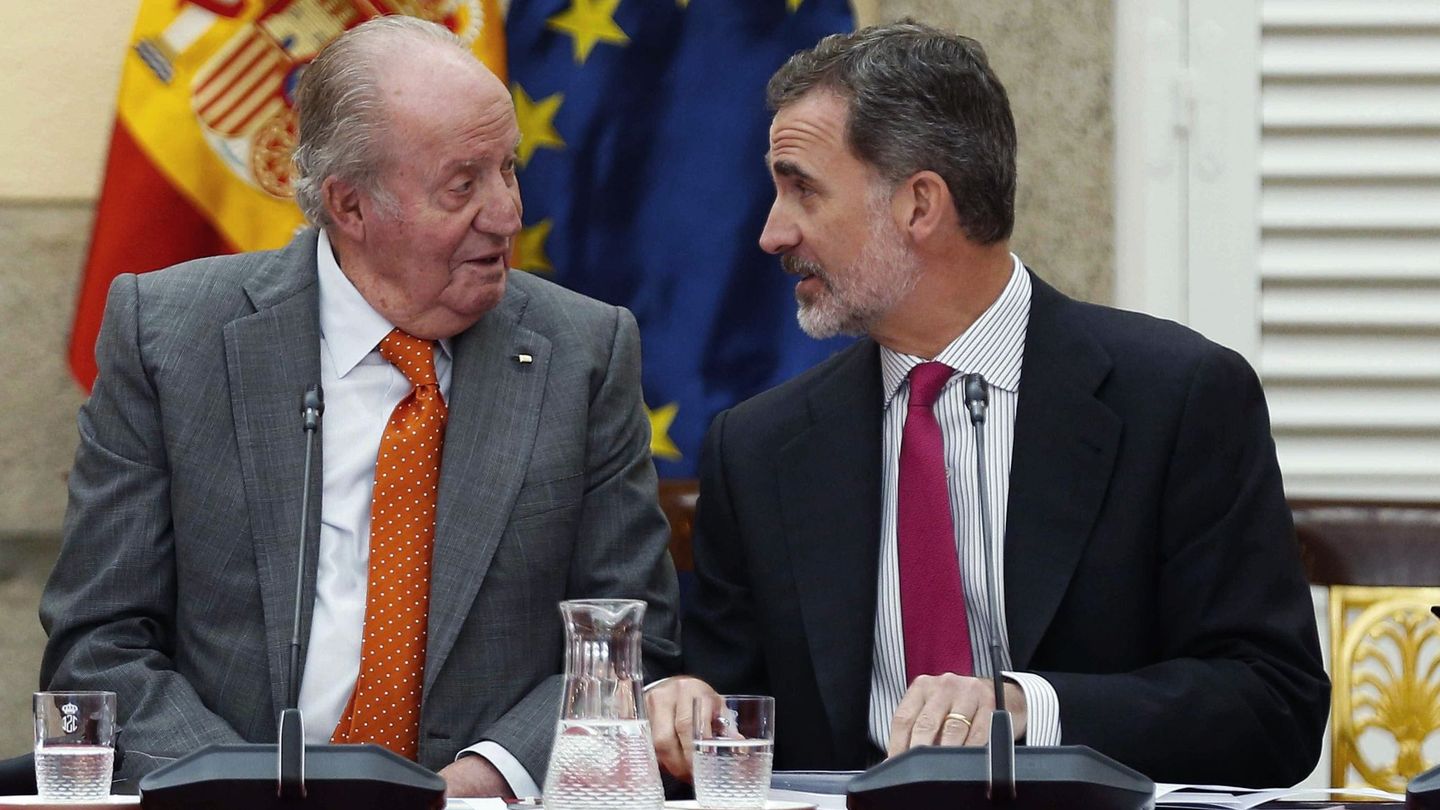 Don Juan Carlos y don Felipe. (EFE)