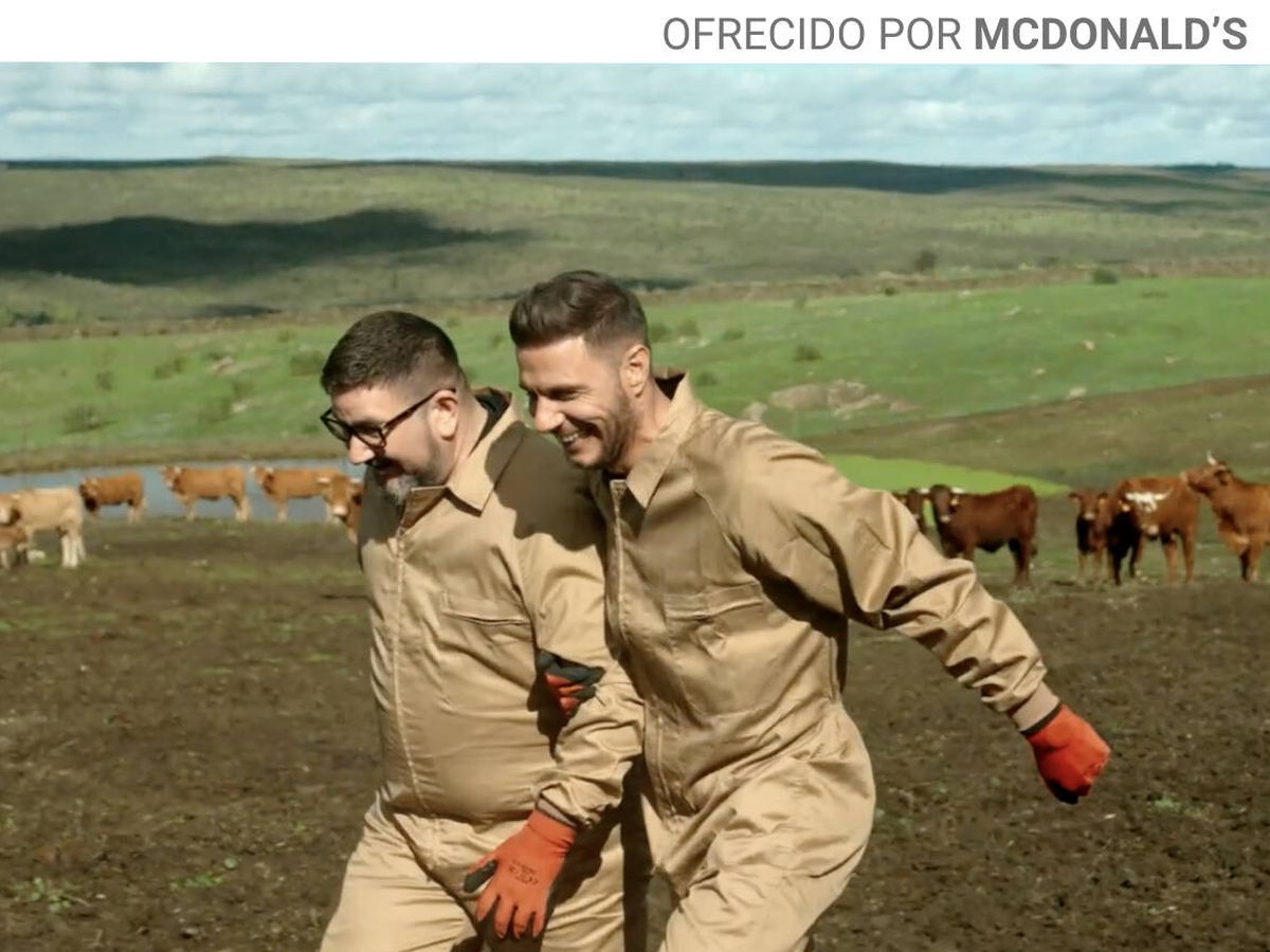 Foto:  Dani García y Joaquín Sánchez, durante una escena del documental. (Foto cortesía de McDonald's)