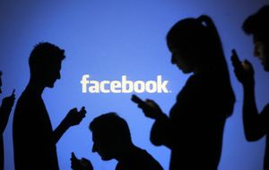 Las cuentas de Facebook muestran que el 'smartphone' es el camino del éxito