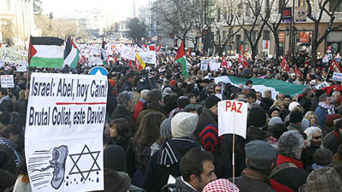 Miles de personas se manifiestan en Madrid para condenar la actuación de Israel en Gaza