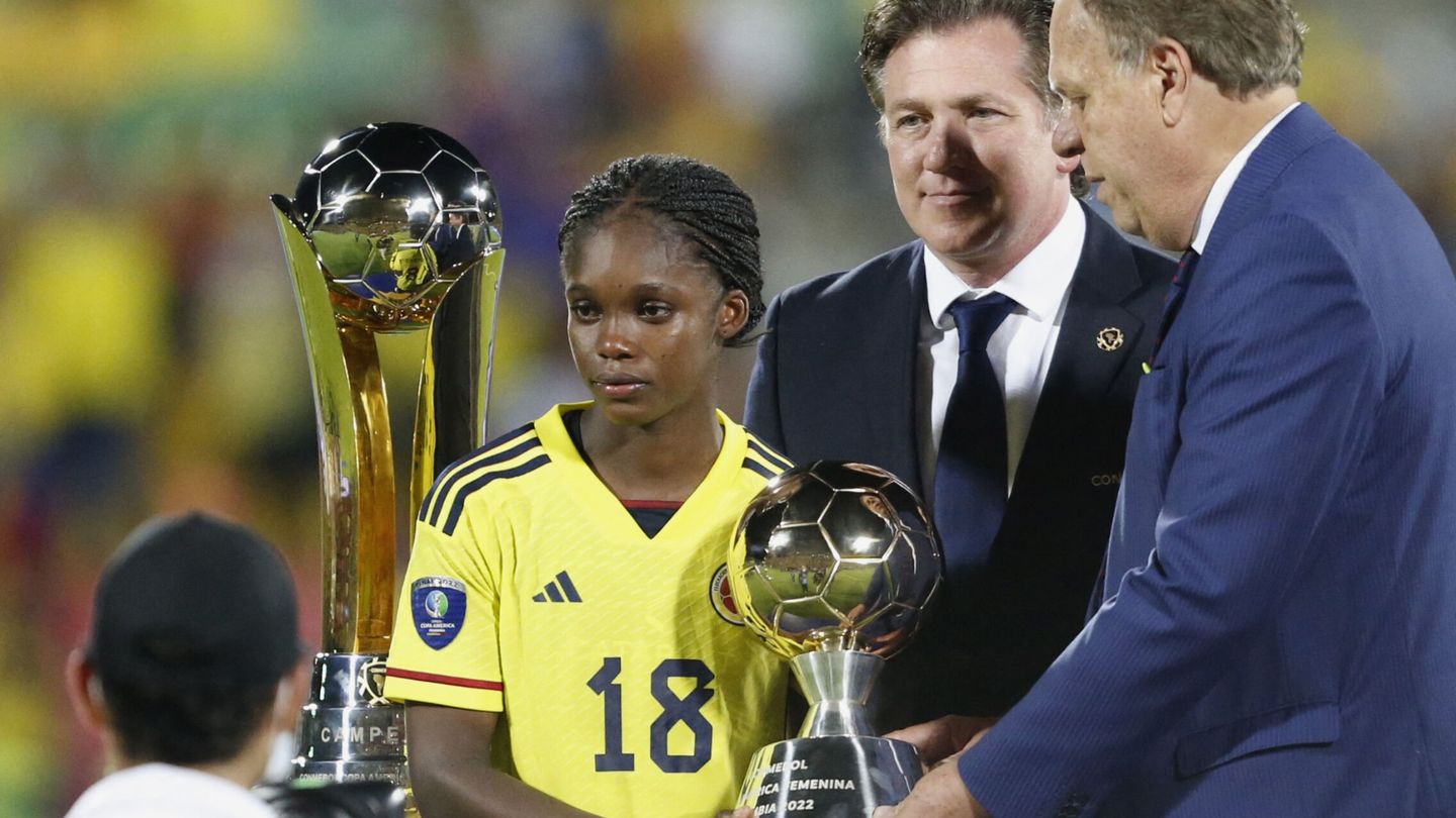 Eerste Colombiaanse vrouwelijke voetbalster bij Real Madrid is een feit