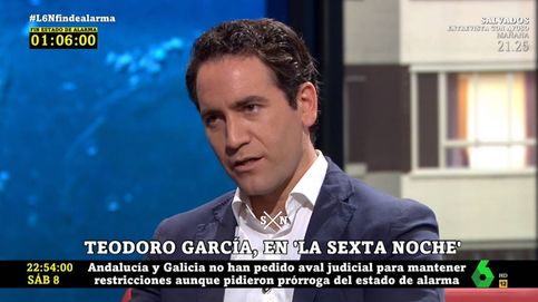 Teodoro García Egea descoloca a Iñaki López con este regalo en 'La Sexta noche'