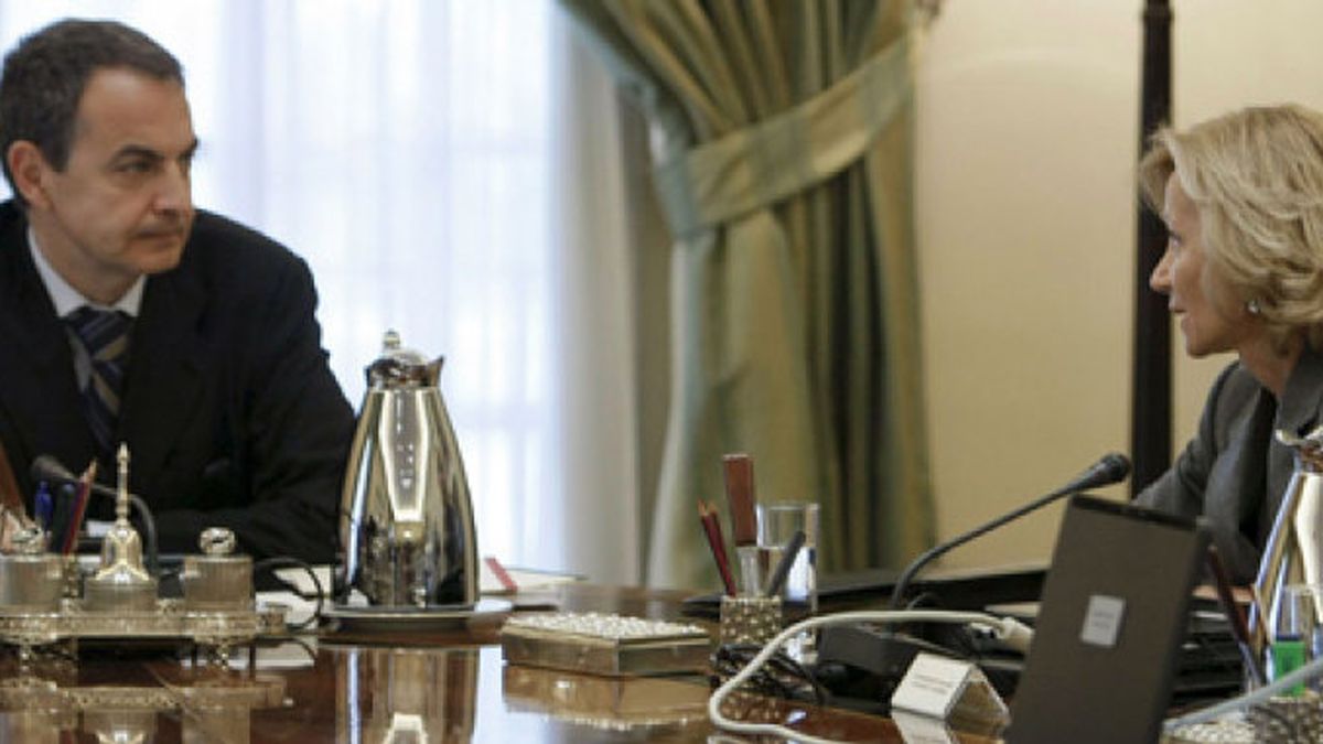 El FT recomienda a Salgado reconvertir “las caóticas medidas” de Zapatero en “planes eficaces de gasto”