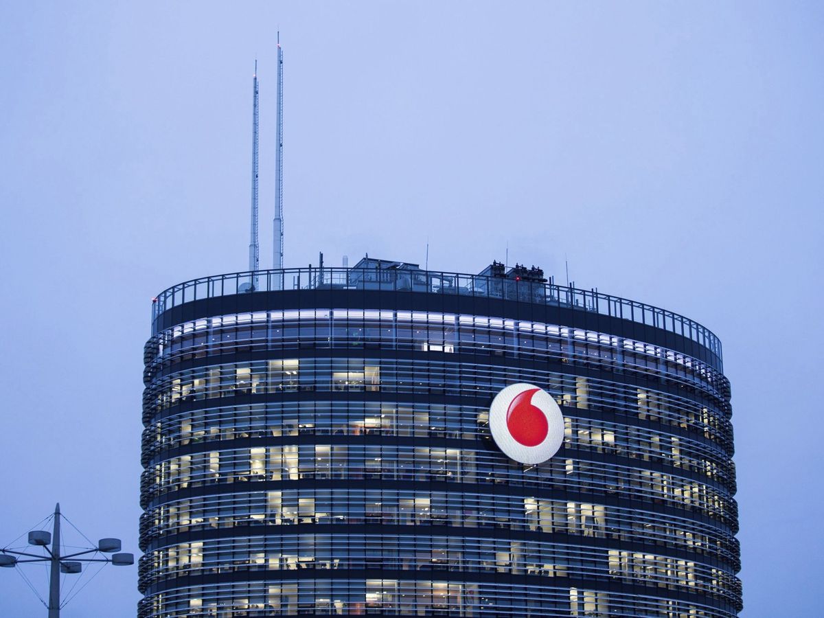 Foto: Vista del exterior de la sede de Vodafone Alemania. (EFE/Rolf Vennenbernd)
