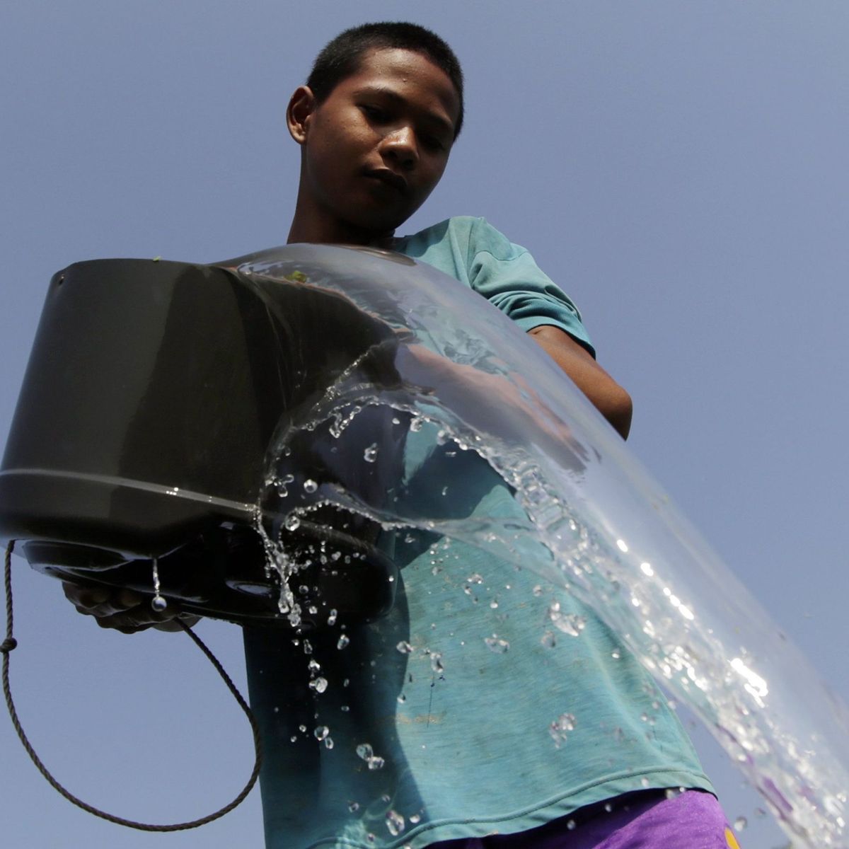 Este dispositivo convierte la humedad del aire en agua y