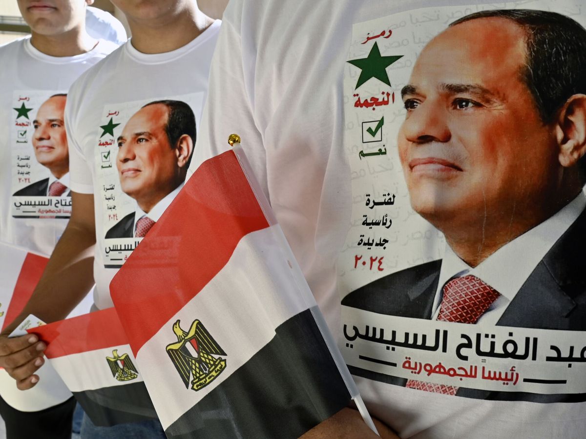 Foto: Partidarios de Abdelfatah Al Sisi, actual presidente egipcio. (EFE/Wael Hamzeh)