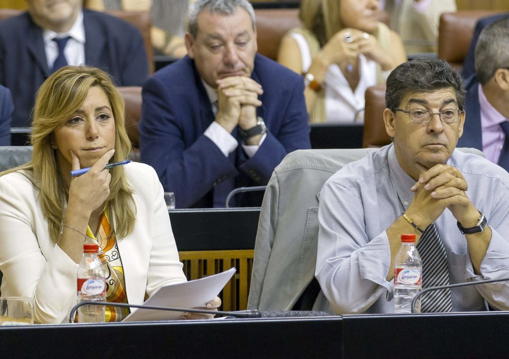 Foto: La presidenta de la Junta, Susana Díaz, y el vicepresidente, Diego Valderas (IU). (EFE)