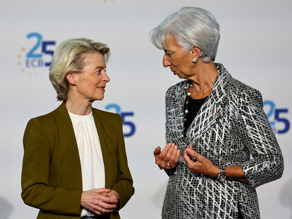 Foto: La presidenta de la Comisión Europea, Ursula Von der Leyen, junto a la presidenta del BCE, Christine Lagarde. (Reuters/Kai Pfaffenbach)