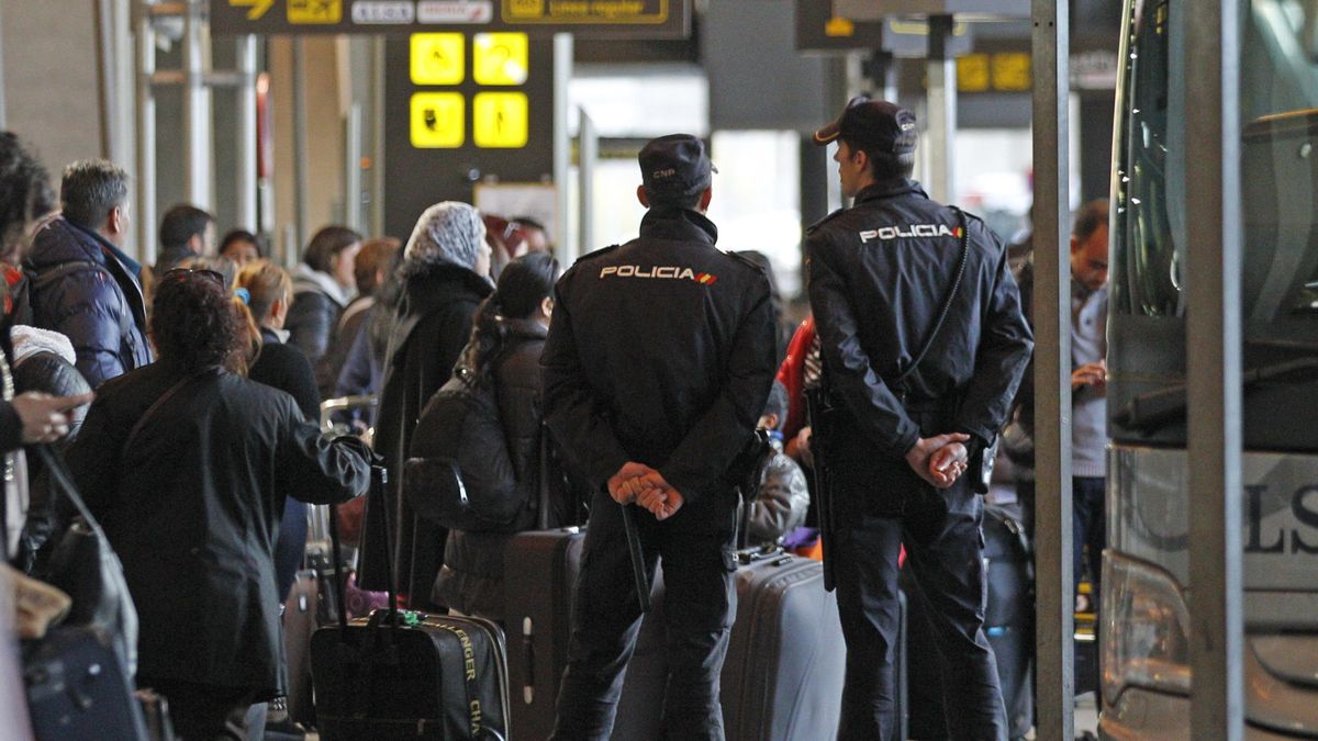 Interior prepara el uso de un registro de pasajeros de aviones contra terroristas