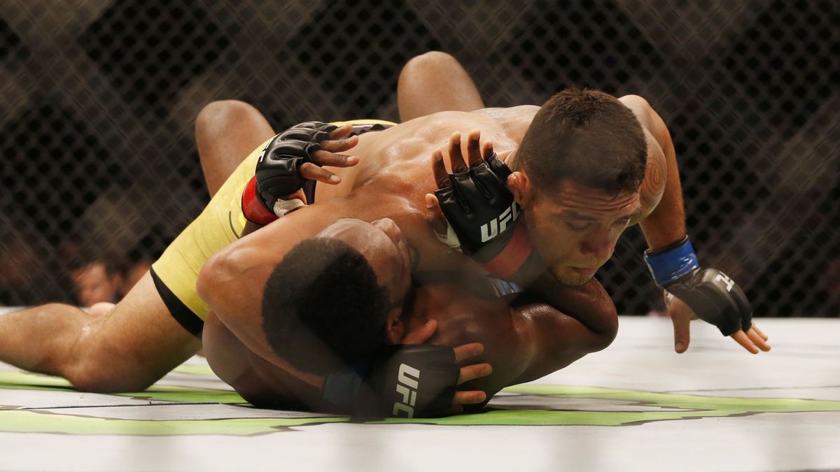 UFC Las Vegas 14: la decisión de Rafael dos Anjos y el tremendo KO de Khaos Williams