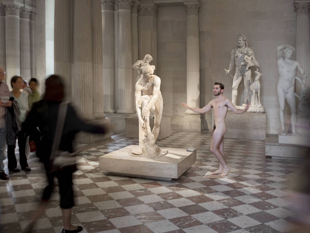 Foto: 'Desnudo en el Louvre', de Cristina Lucas