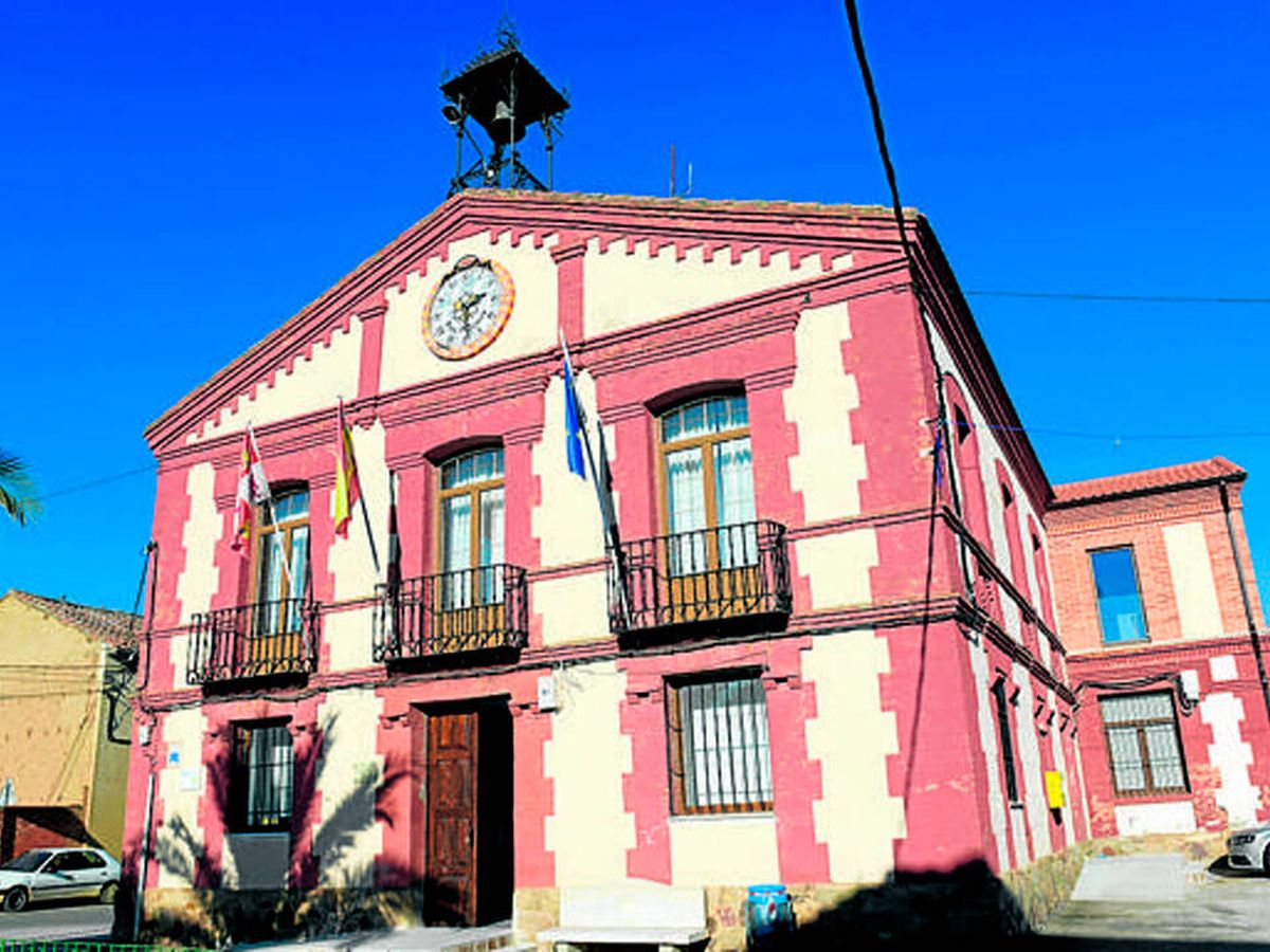 Foto: Vista del Ayuntamiento de San Cristóbal de Entreviñas. (Ayuntamiento de San Cristóbal de Entreviñas)