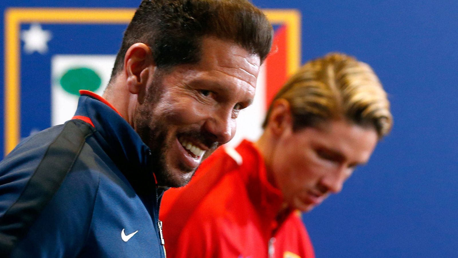 Foto: Simeone y Fernando Torres, durante una rueda de prensa (Reuters)