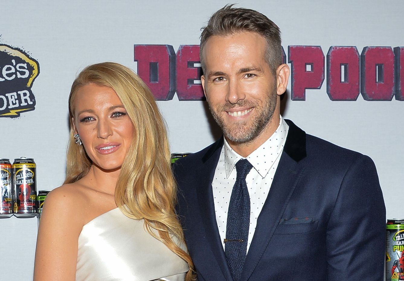 Blake Lively y Ryan Reynolds en el estreno de 'Deadpool' en Nueva York
