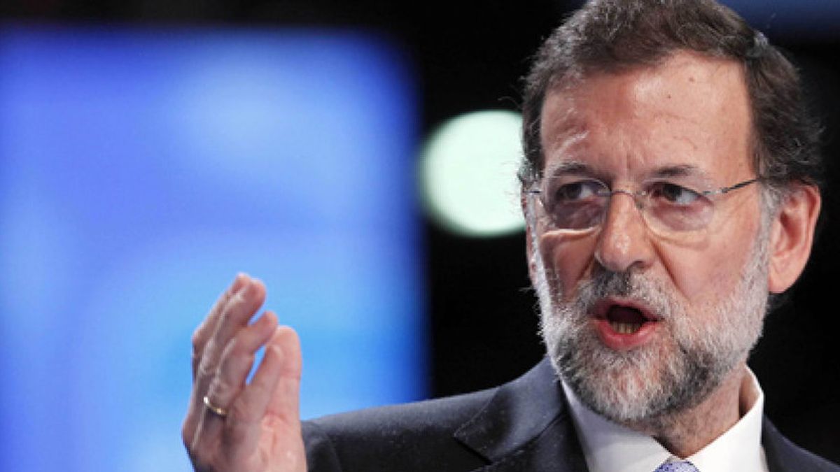 Rajoy da sus primeros pasos como presidente 'absoluto' el día que Camps se sienta en el banquillo