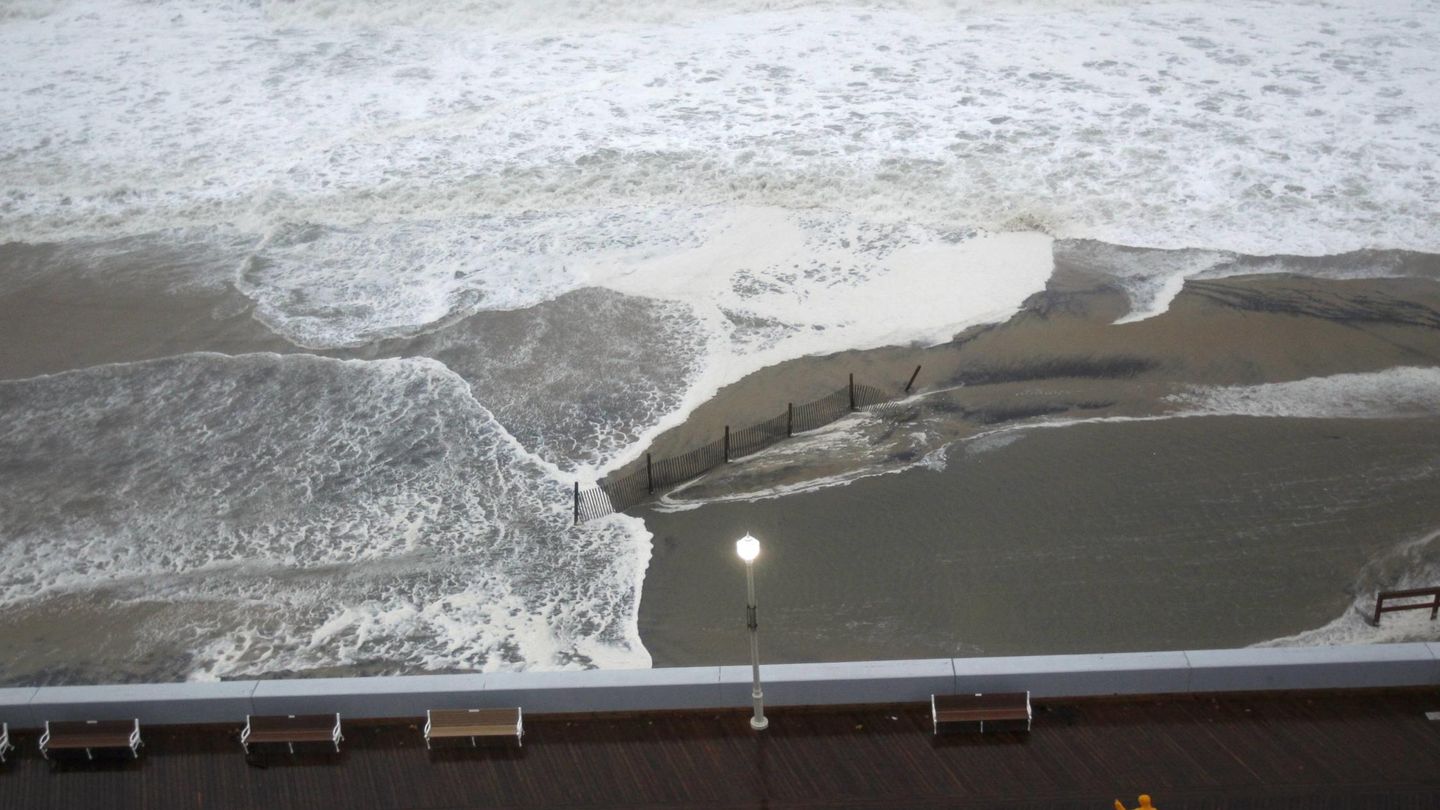 Playa de Ocean City, en Maryland, afectada por un temporal. (Reuters)
