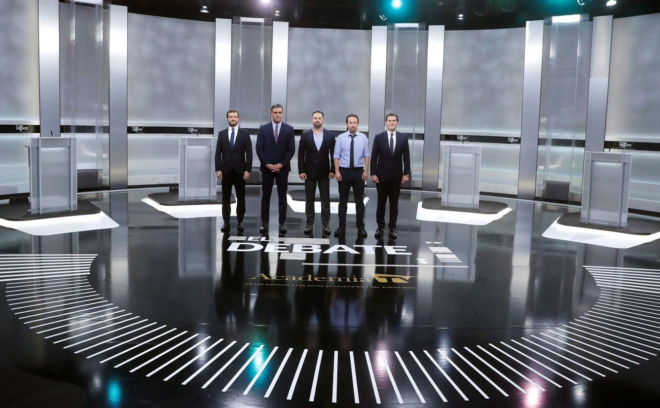 Los cinco principales candidatos en el debate electoral organziado por la Academia de la Televisión. (Efe)