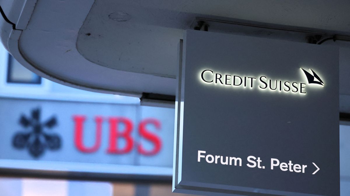 UBS desmantela casi todo el equipo de banca de inversión de Credit Suisse en España