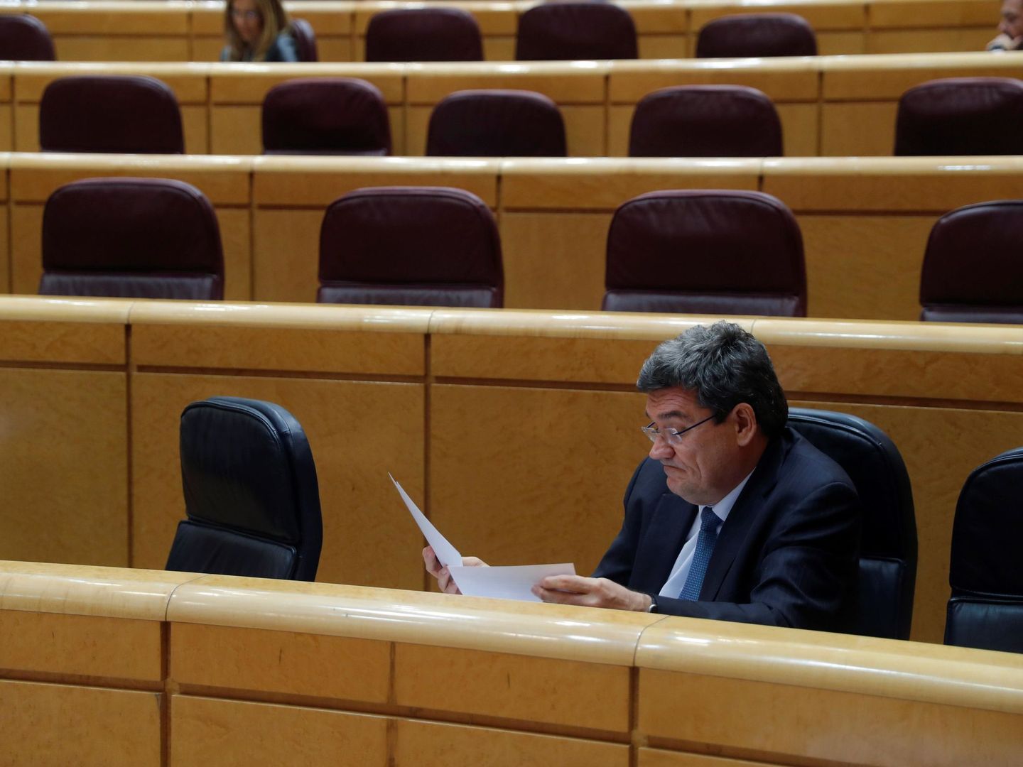 El ministro de Seguridad Social y Pensiones, José Luis Escrivá, en el Senado. (EFE)