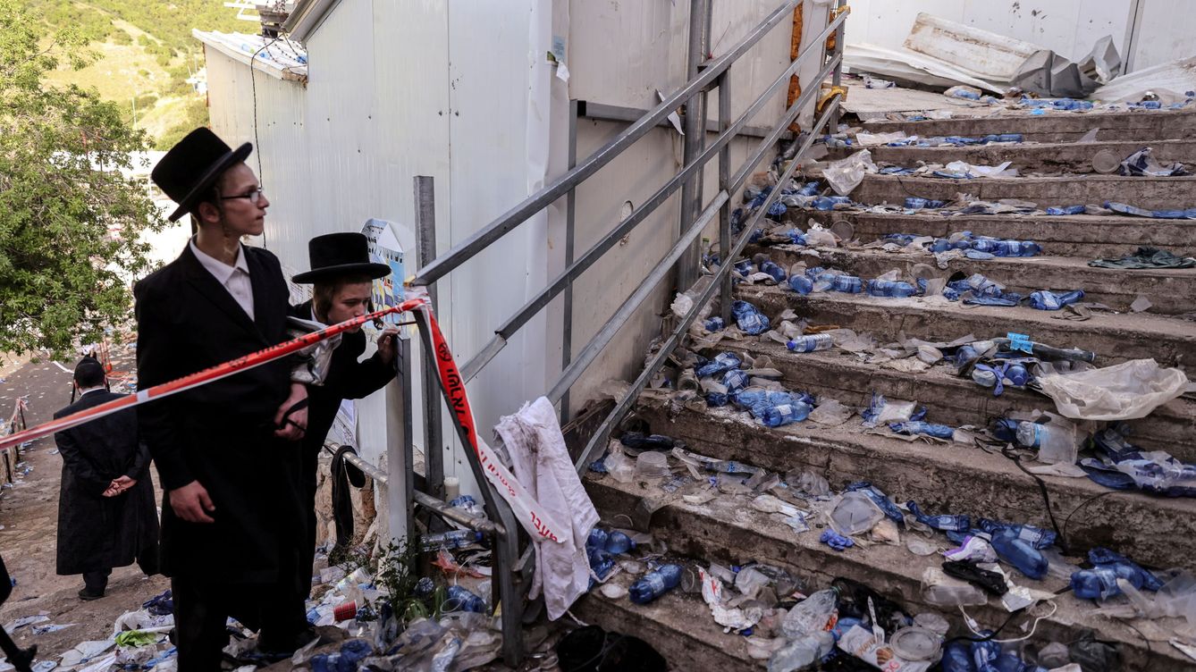 Foto: Una de las escaleras de salida del recinto, donde se provocó la estampida. (Reuters)