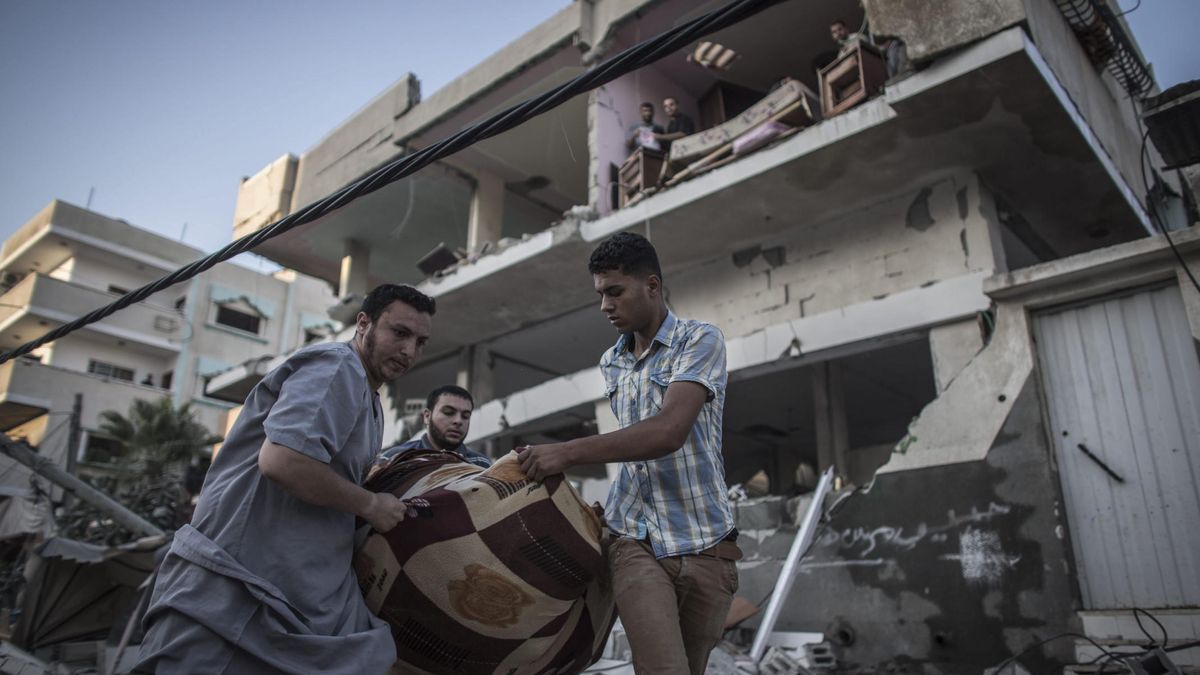 El consulado español evacua a 60 españoles de la franja de Gaza
