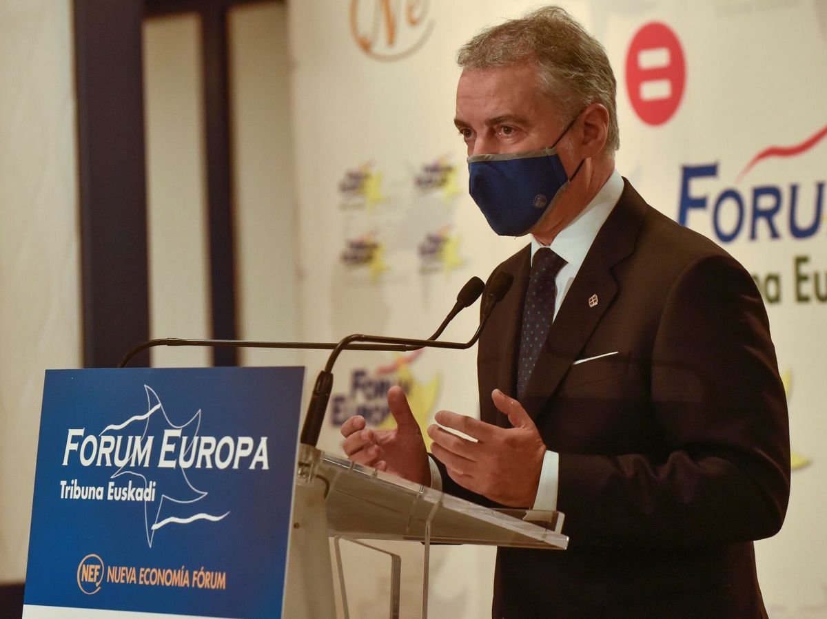 Foto: Urkullu ofrece una conferencia en el "fórum europa. tribuna euskadi". (EFE)
