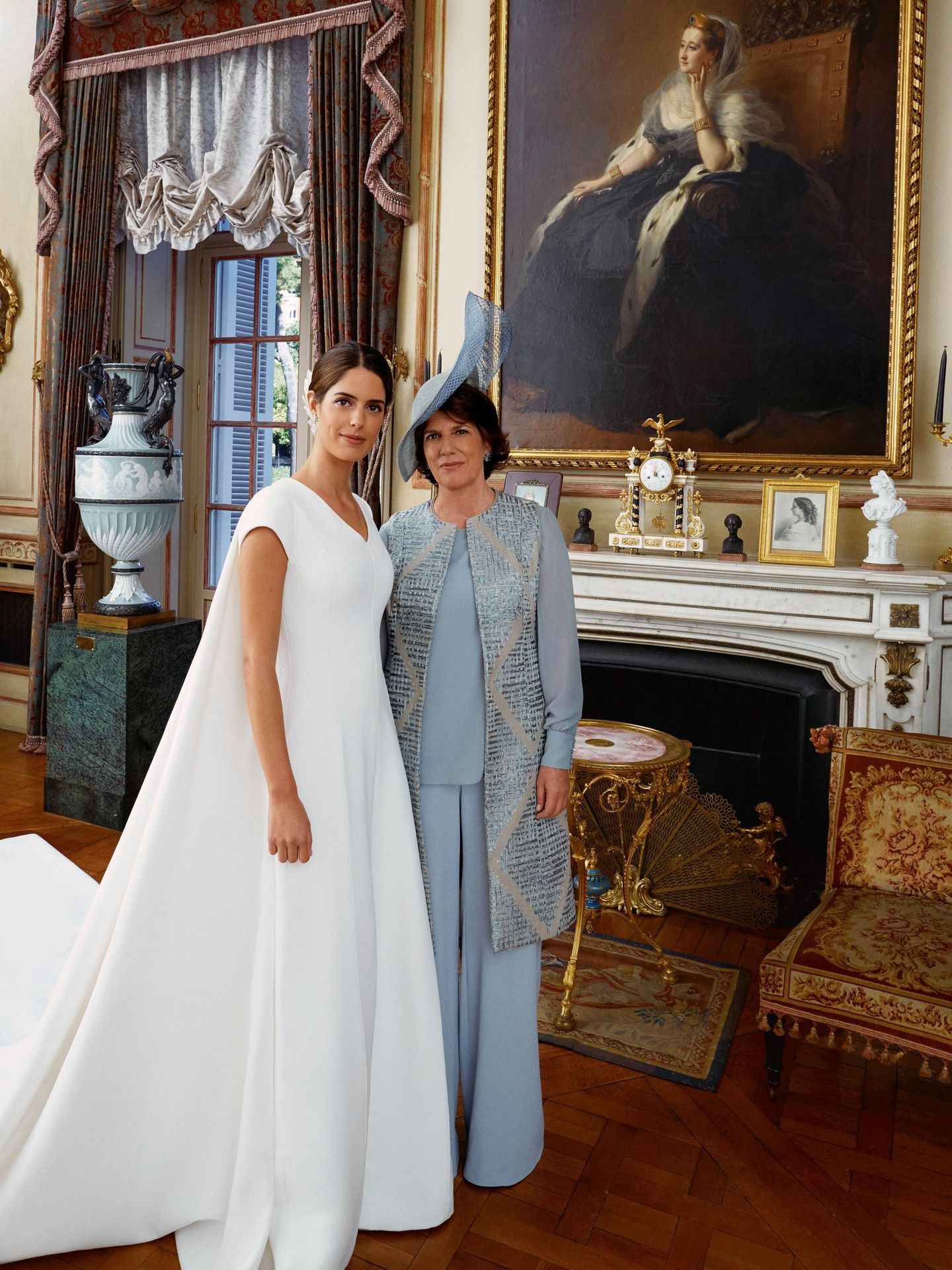 Sofía Palazuelo y su madre, Sofía Barroso, el día de su boda. (EFE)