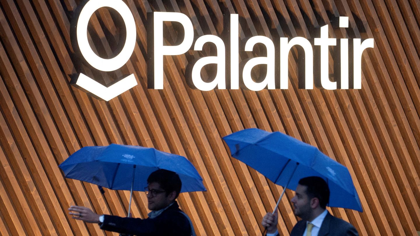 El logo de Palantir en Davos, Suiza, en 2022. (Reuters/Arnd Wiegmann)