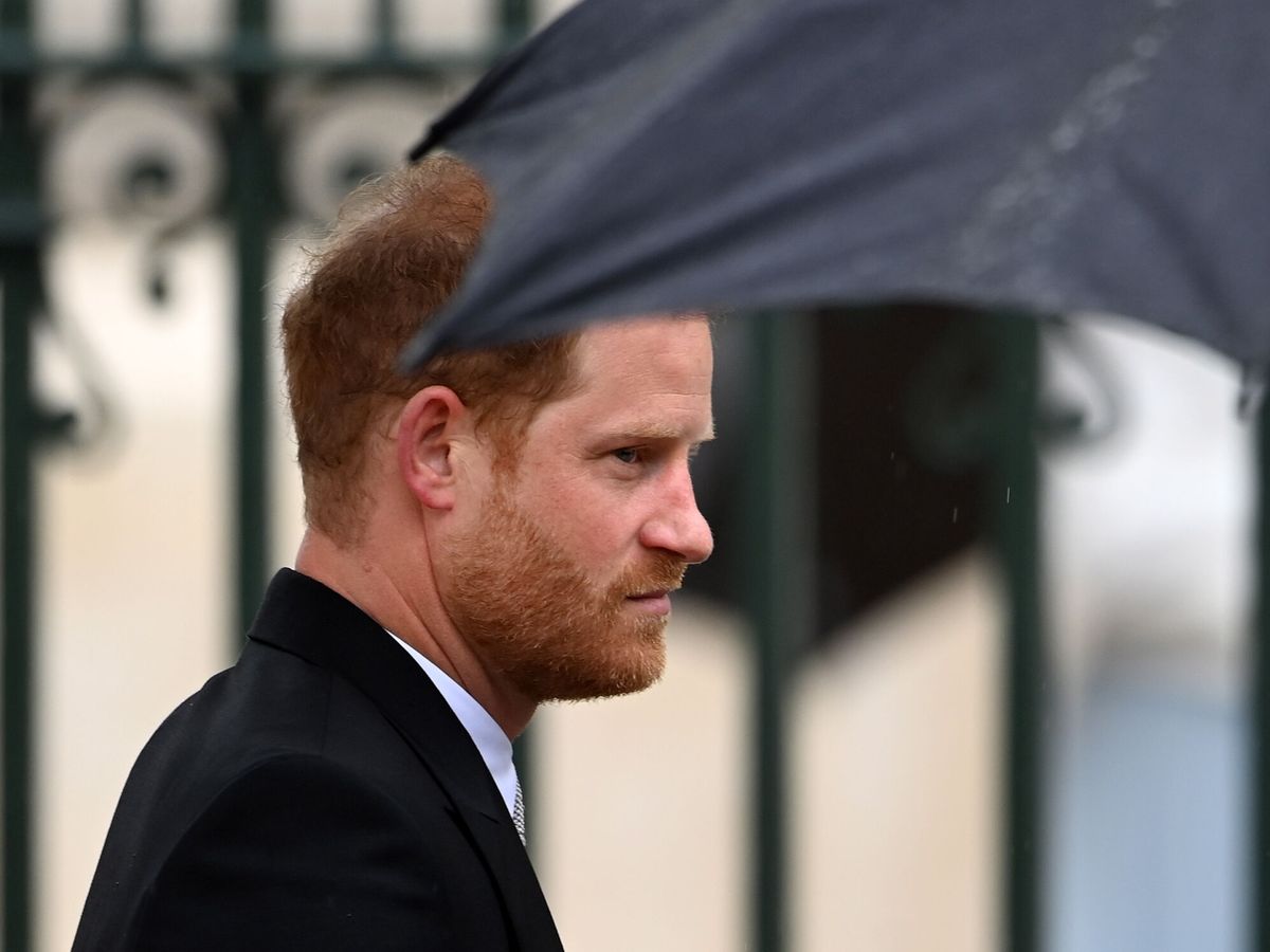 Foto: El príncipe Harry, llegando a Westminster. (EFE EPA Andy Rain)