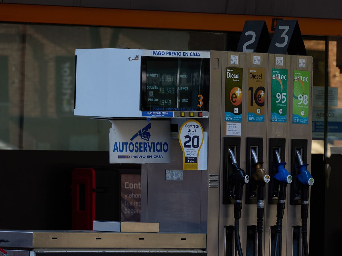 Foto: ¿Cuánto cuesta la gasolina hoy? Estos son los precios de las gasolineras en España (Europa Press/Jesús Hellín)