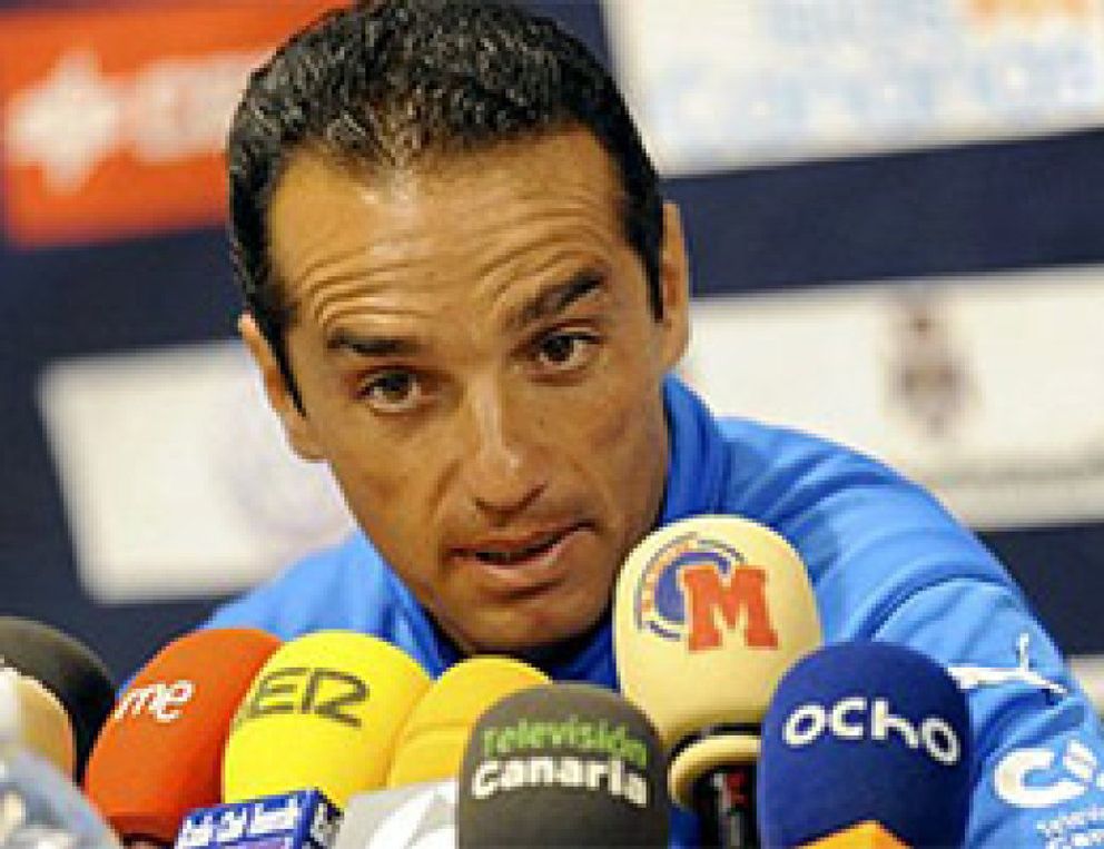 Foto: Ni Simeone ni Gorosito, el nuevo entrenador del Almería es José Luis Oltra