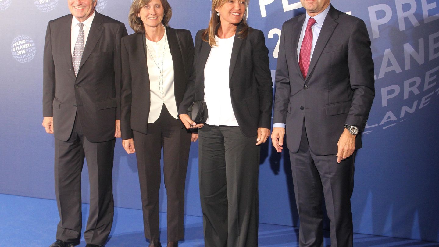 Josep Maria Bartomeu y su mujer, Marta Frías, en unos Premios Planeta. 