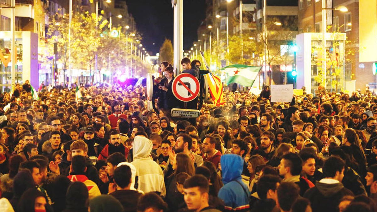 El PSOE planea legalizar las manifestaciones espontáneas, los grafitis y las barricadas