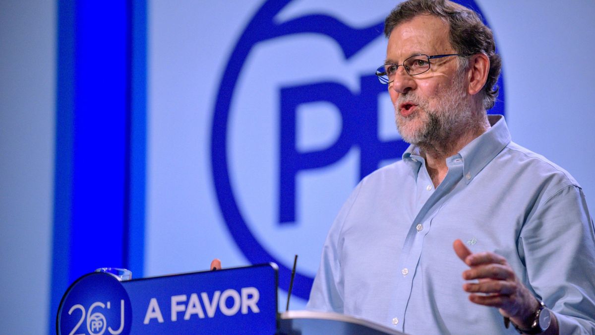 Mariano Rajoy exculpa a Fernández Díaz