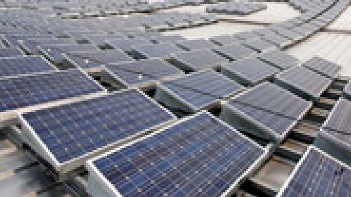 La industria solar recurrirá ante el Supremo por las medidas retroactivas de Sebastián