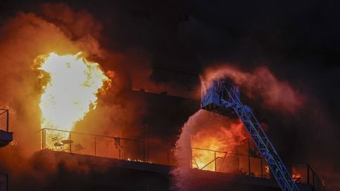 El peor incendio de la historia de Valencia arrasa un edificio de 14 plantas: al menos 13 heridos