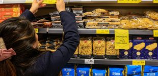 Post de ¿Es más barato Mercadona o Carrefour? Así ha cambiado el precio de los productos básicos en los supermercados