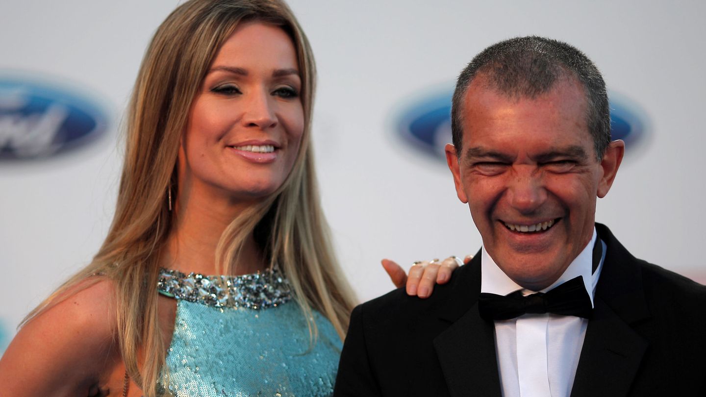 Antonio Banderas y su novia Nicole Kimpel en Málaga. (Reuters)