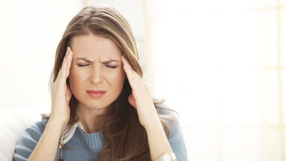 Los alimentos comunes que podrían estar provocando tus dolores de cabeza