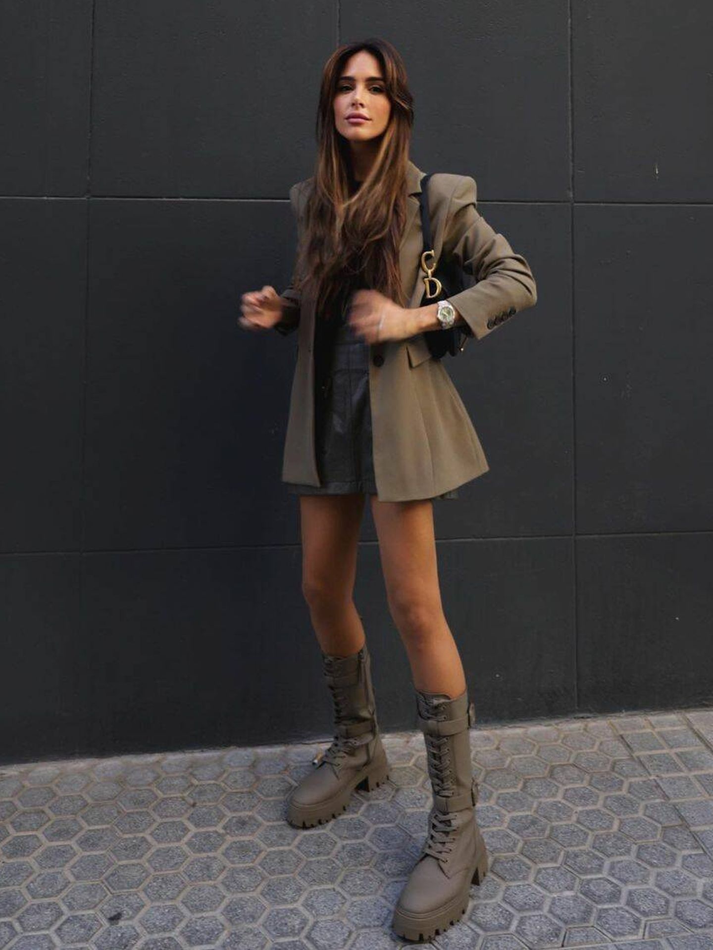Rocío Osorno posa con las botas y la americana de Zara. (Instagram, @rocio0sorno)