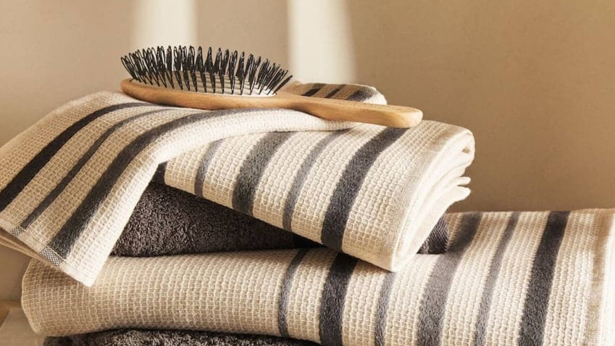 Renueva toallas y textiles de baño con las rebajas deco de Zara Home y H&M Home