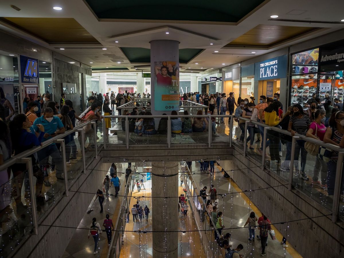 Foto: Gran centro comercial. (EFE/Miguel Gutiérrez)