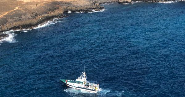 Foto: La Guardia Civil busca en el mar el cuerpo de Romina Celeste. (EFE)