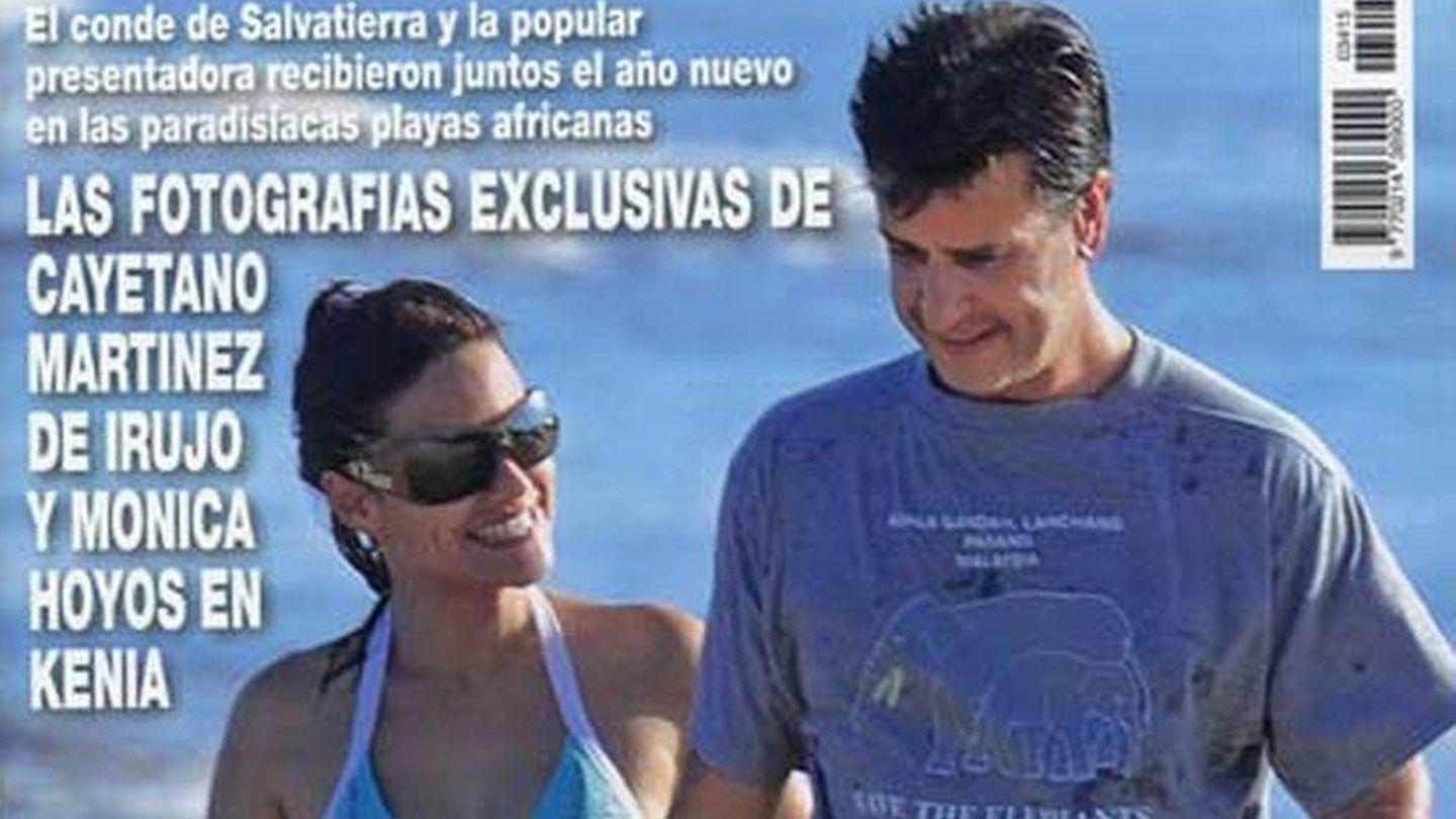 Mónica y Cayetano Martínez, en la portada de la revista HOLA.