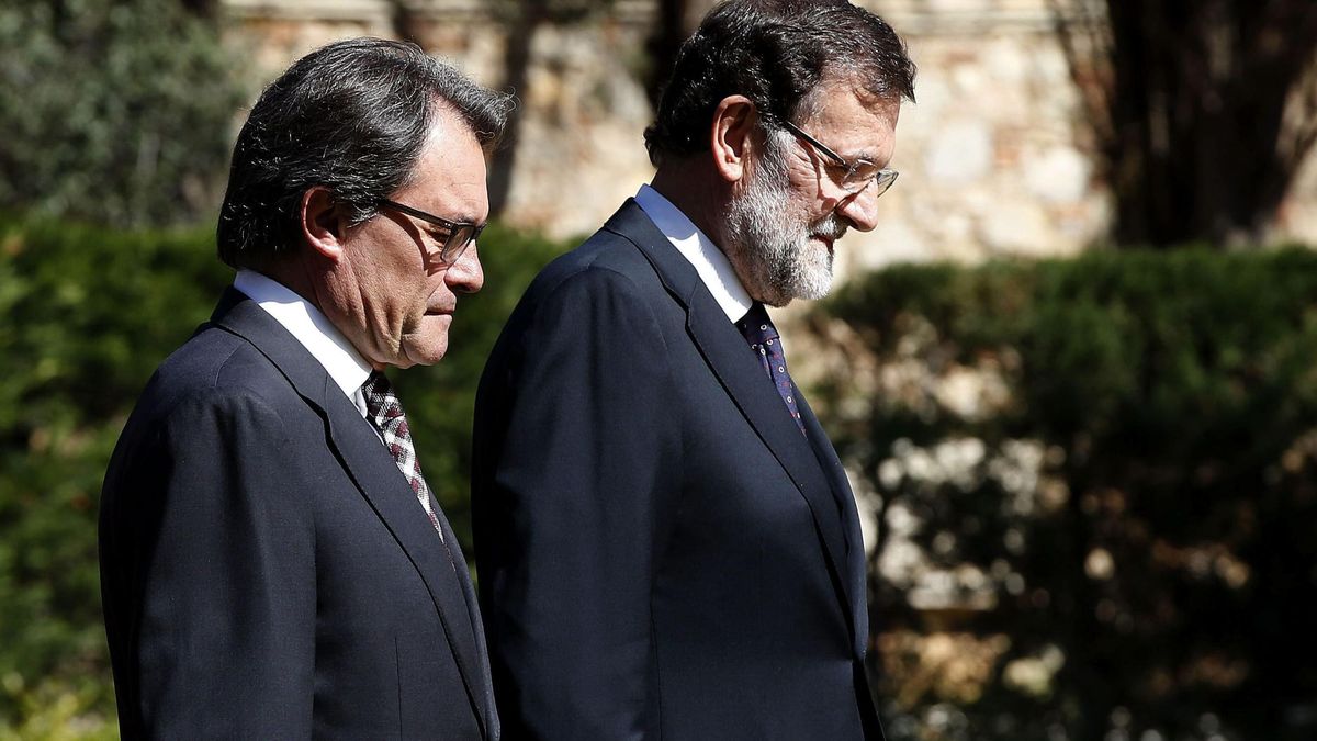 Cataluña cava la tumba de Rajoy (y la de Mas)
