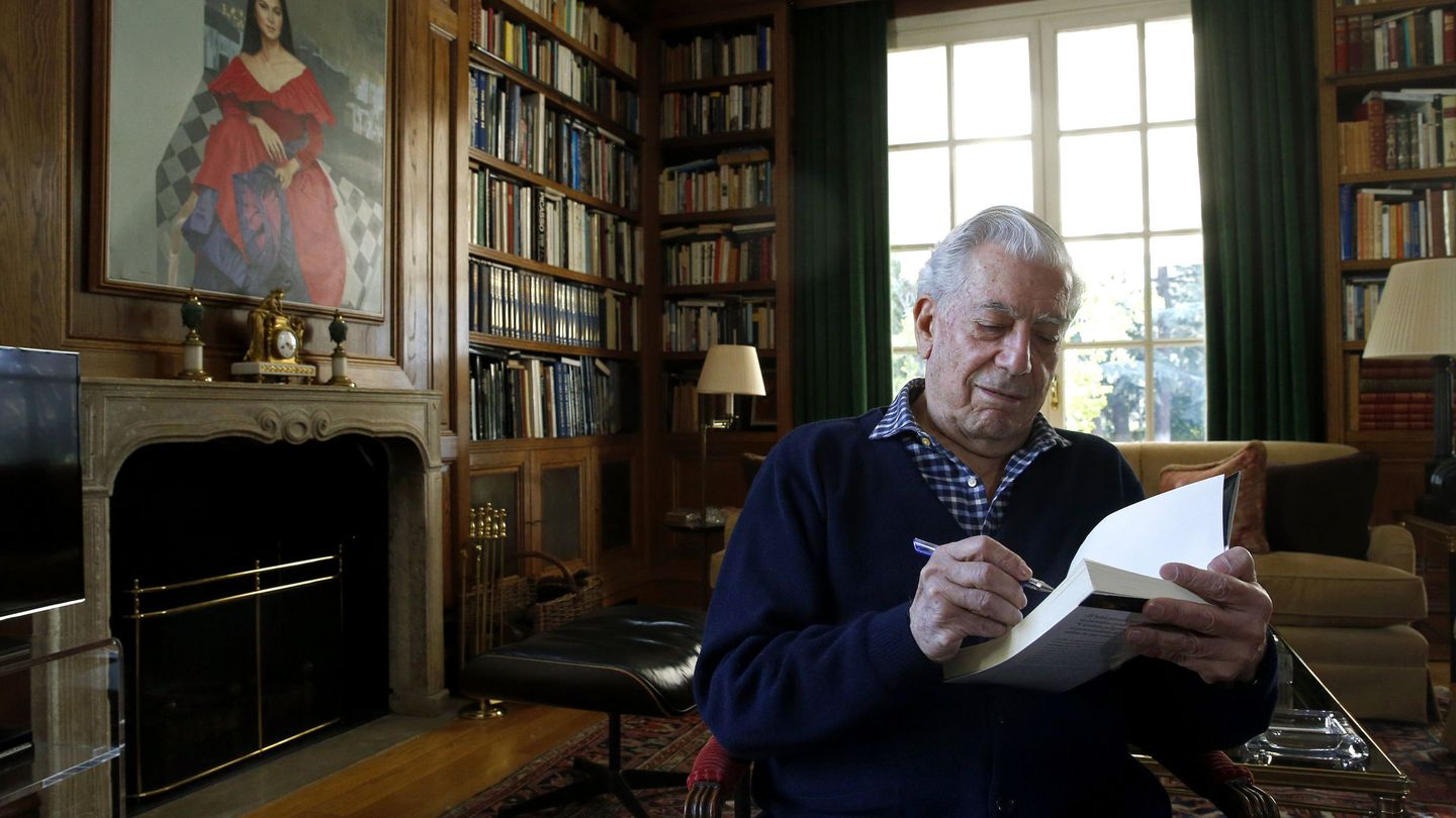 Mario Vargas Llosa, en su casa, la mansión de Preysler. (EFE)