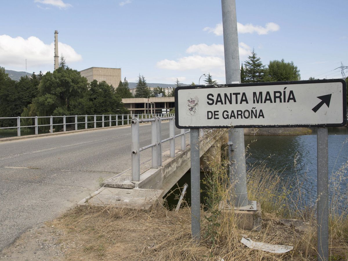 Foto: Vista de la central nuclear de Santa María de Garoña (Burgos). (EFE/David Aguilar)